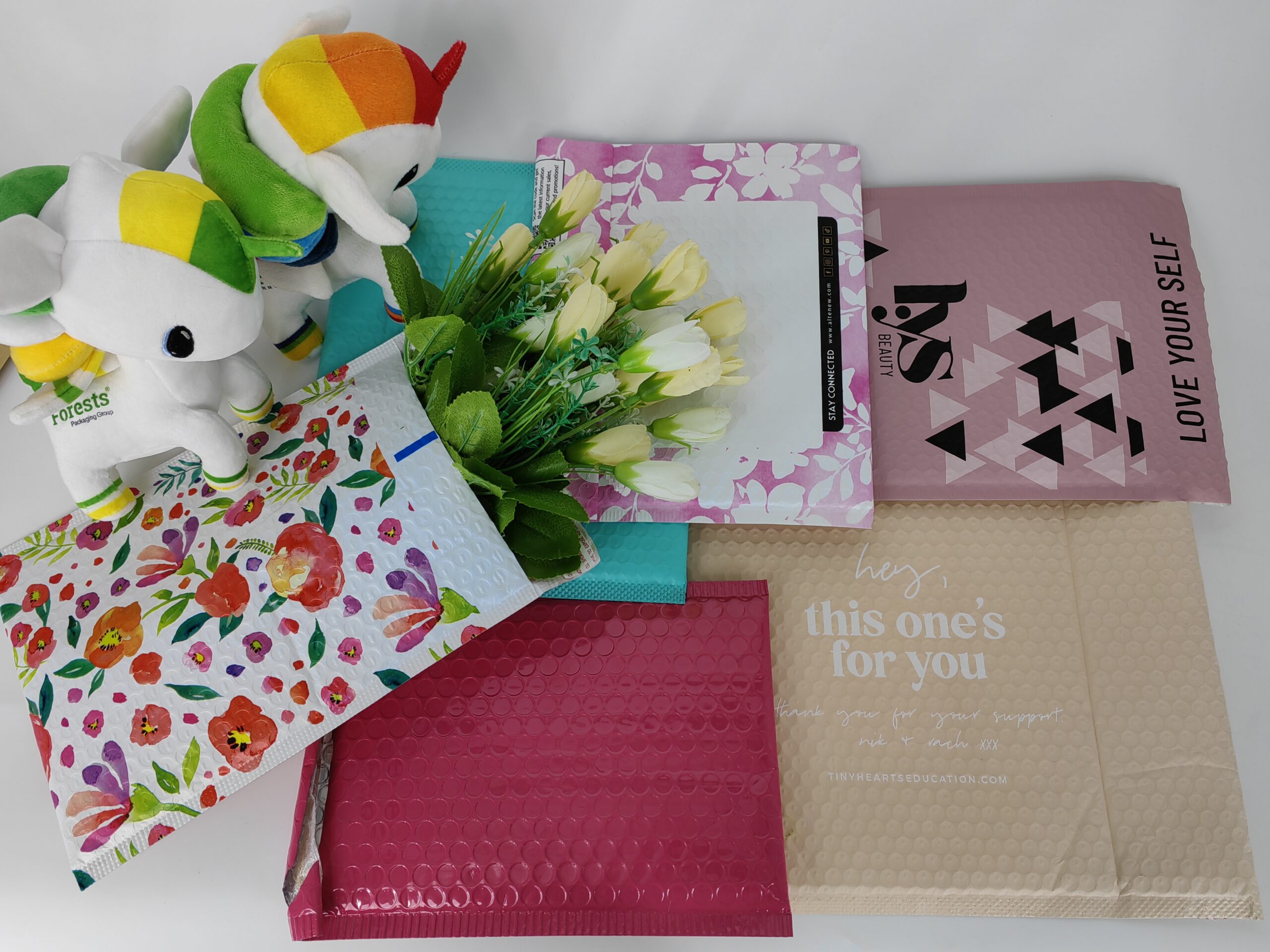 colorful custom bubble mailers for ecommerce shipping
