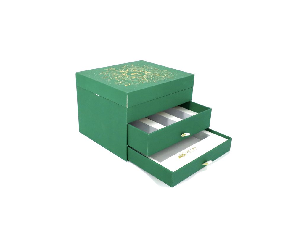 custom folding carton for retail display packaging and shelf presentation