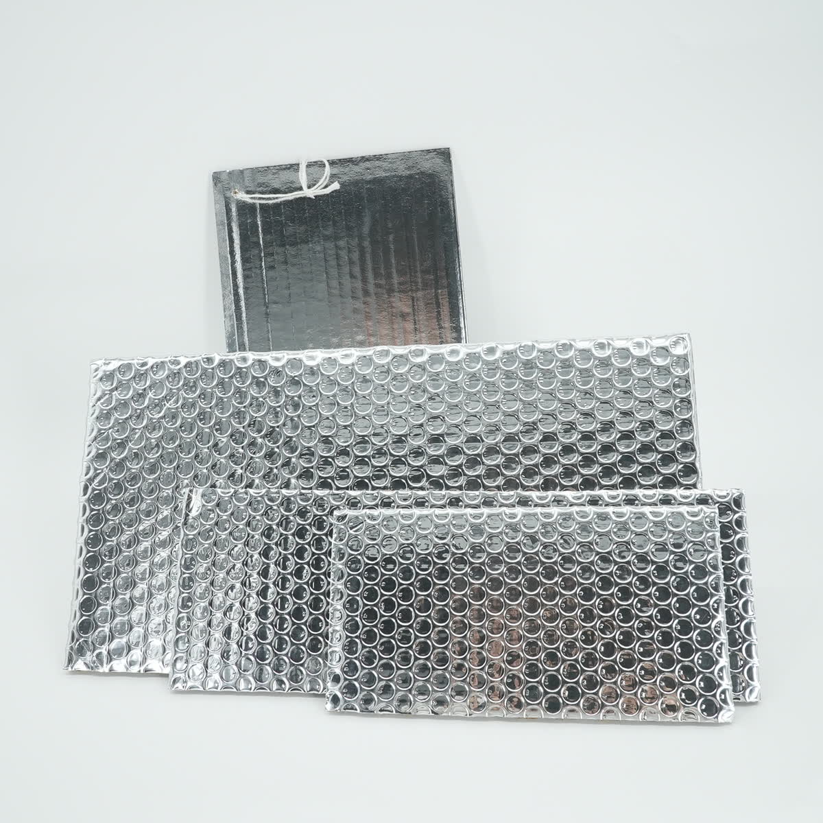 foil insulation formats for temperature-sensitive shipping